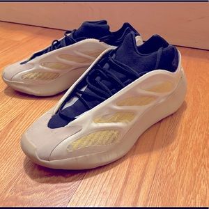 Yeezy’s 700 V3
